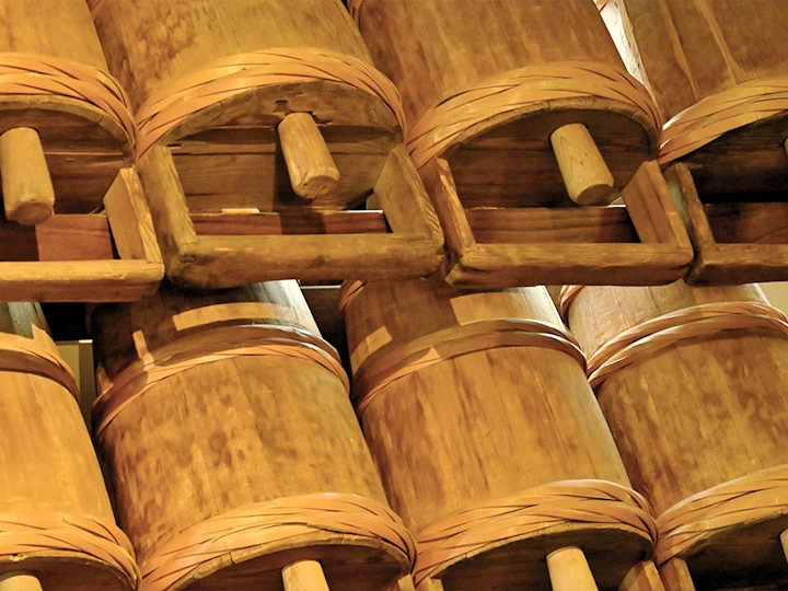 酒造メーカー様の素材を活用したオリジナル商品を作れます！OEM小ロット対応アイキャッチ